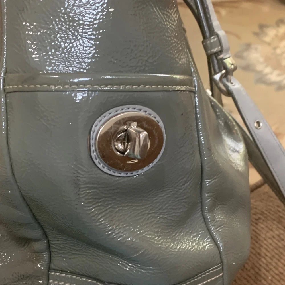 Coach Dark Olive Green Leather Shoulder Bag - Picture 7 of 9